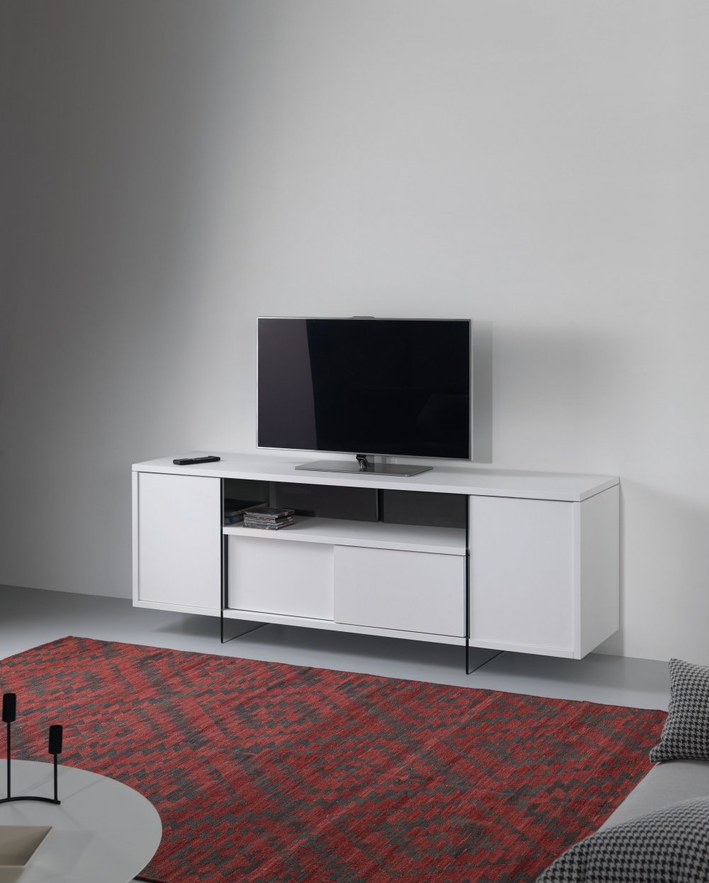 Meuble TV design MARCO POLO 180cm Blanc Mat  portes coulissantes et piètement en verre